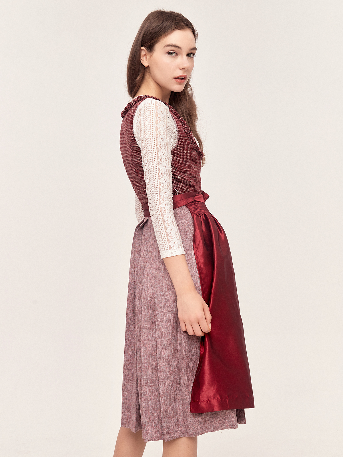 Dirndl in Rot