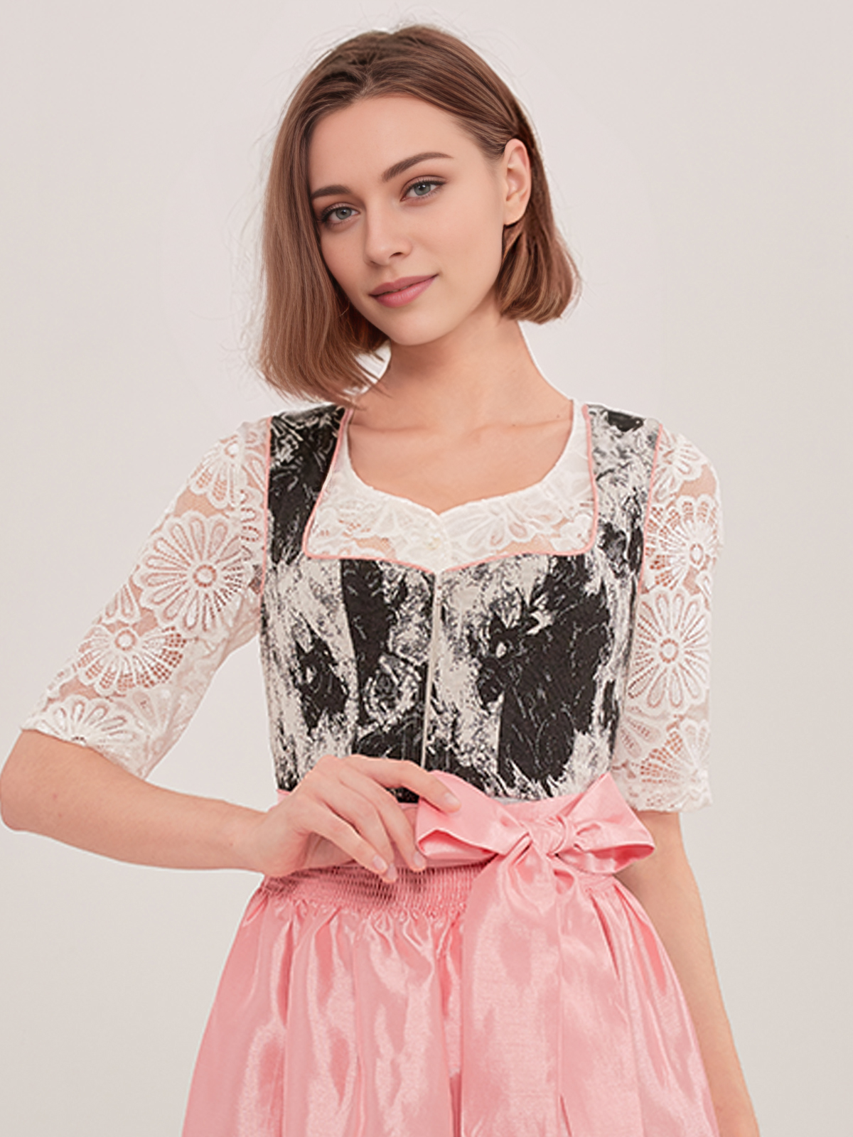 Dirndl in Schwarz