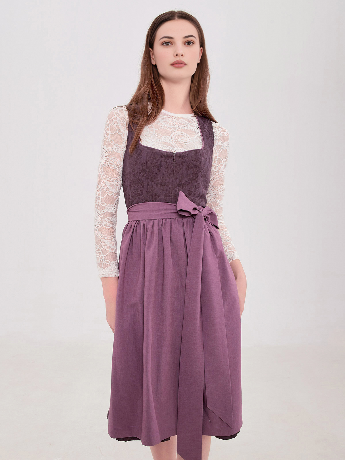 Dirndl Babyblau – Eleganz in zartem Blau