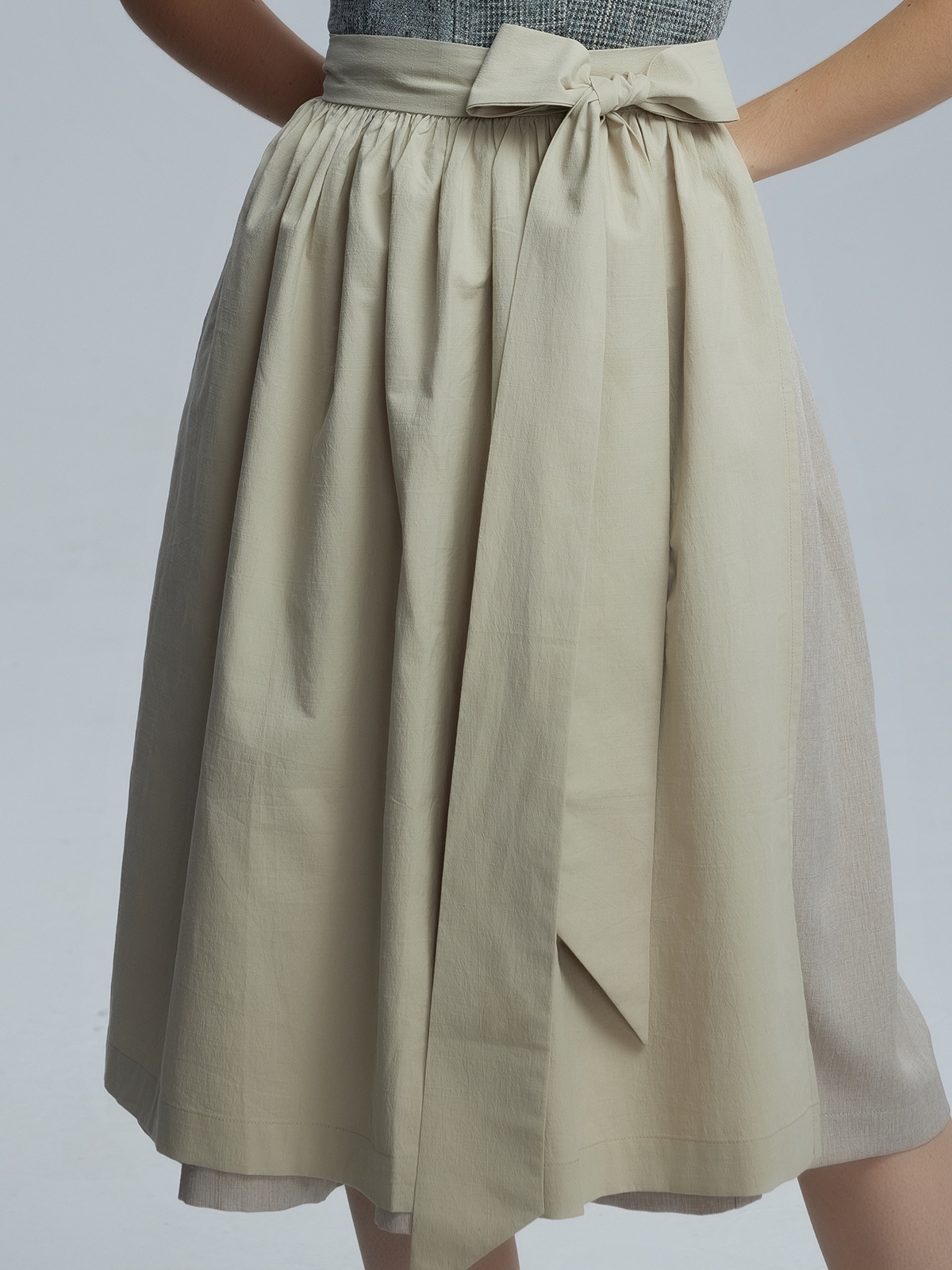 Grünes Midi Dirndl
