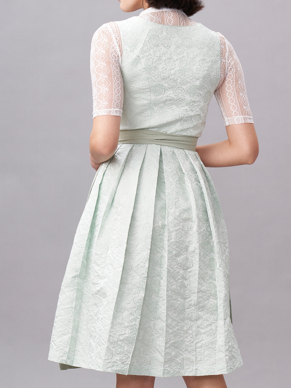 Jeinn Dirndl in Grün – zeitlos und elegant
