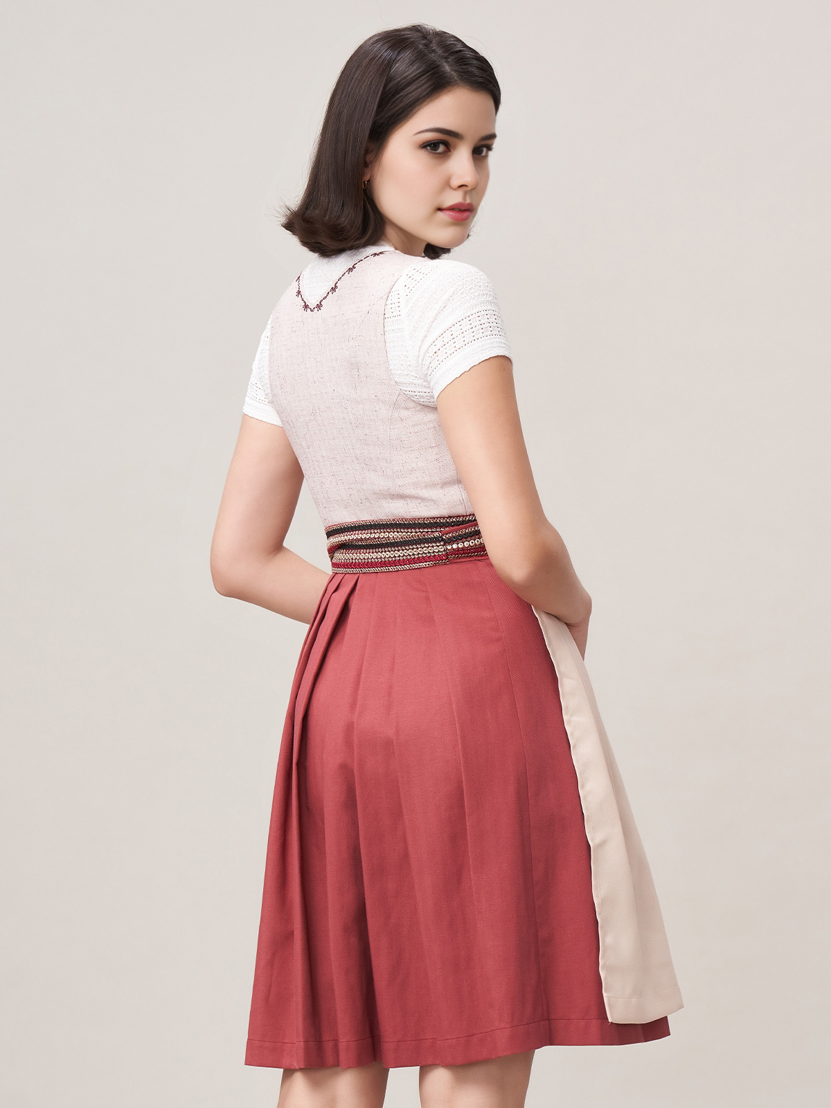 Dirndl in Rosa – feminin und stilvoll