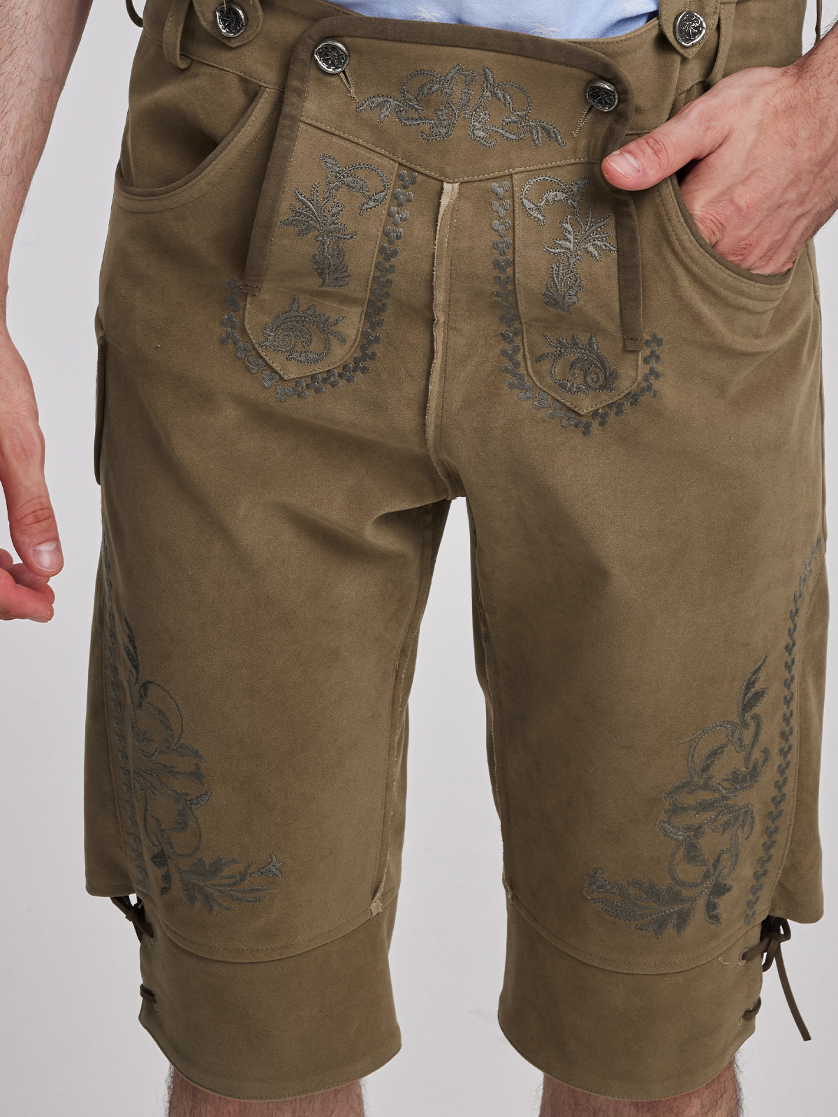 Mini Dirndl Blau mit Lederhose inspiriertem Akzent