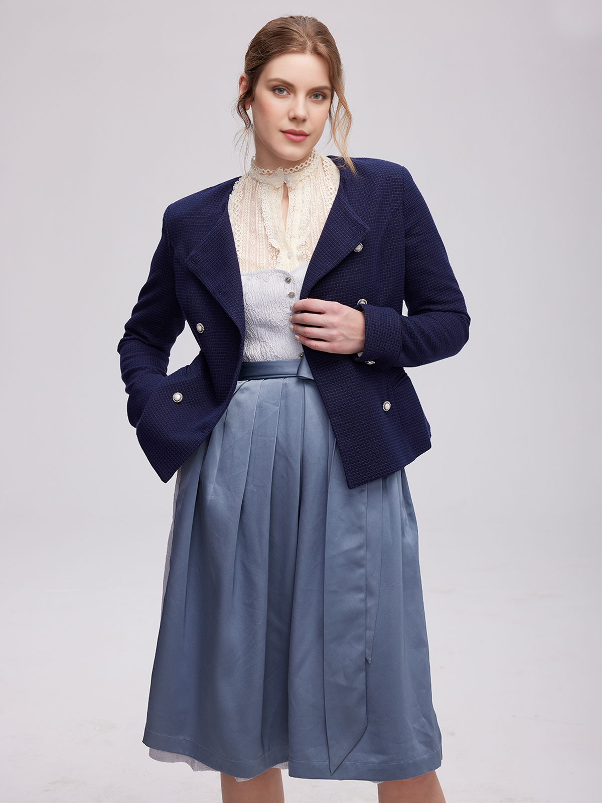 Dirndl mit moderner Jacke