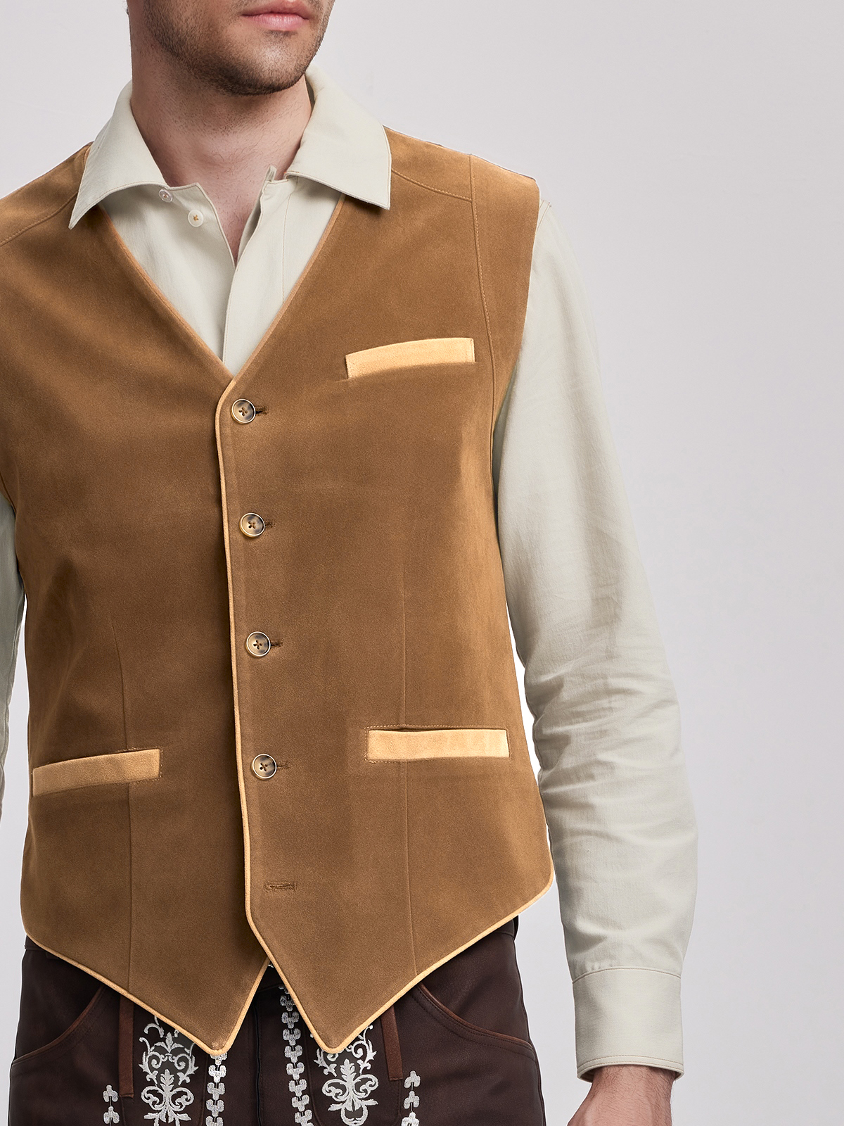 Dirndlbluse mit Herzausschnitt in Gelb